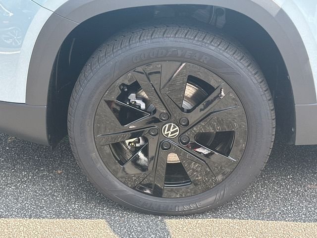 New 2026 Gray Volkswagen 1.5T SE Black image 11
