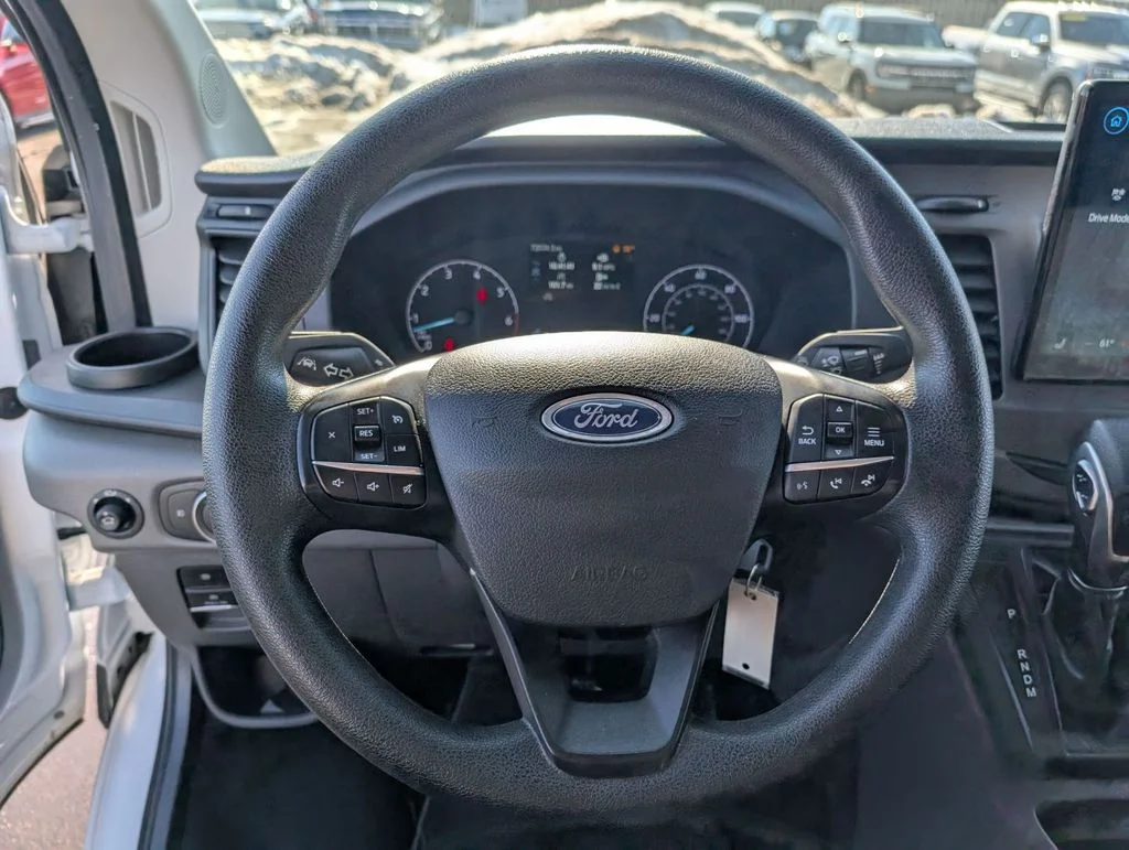 Used 2022 White Ford XLT image 30