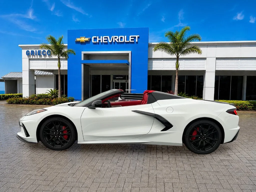 New 2027 Arctic White Chevrolet 3LT image 4