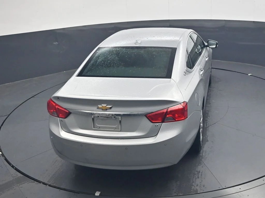 Used 2020 Silver Chevrolet LT image 26