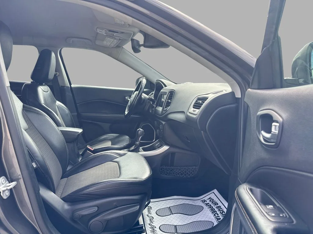Used 2020 Gray Jeep Latitude image 13