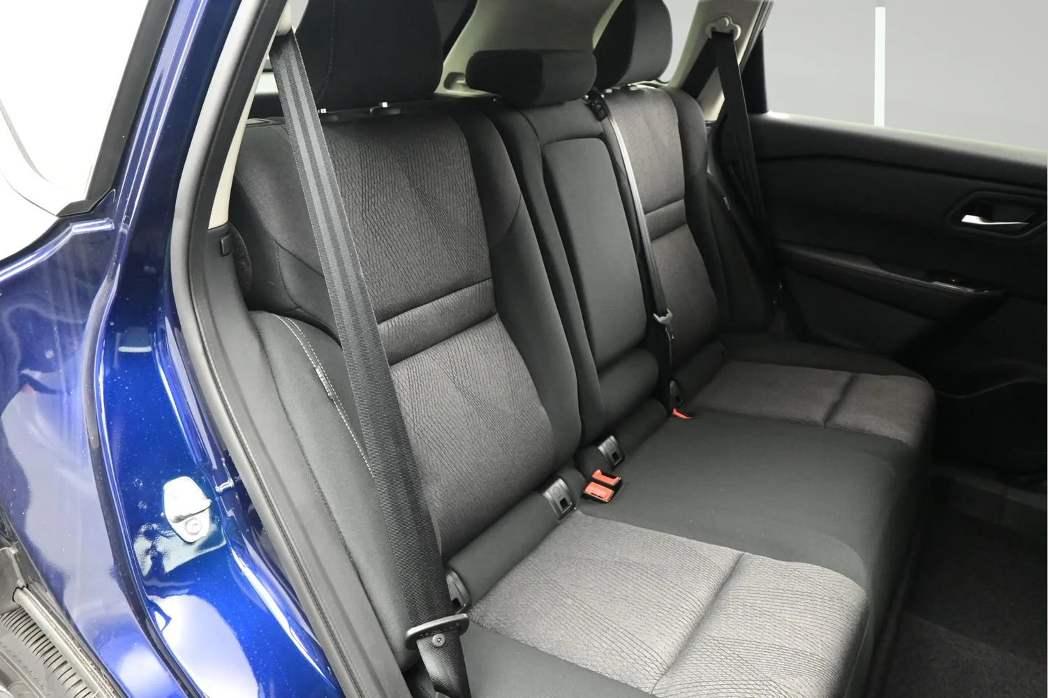 Certified Used 2025 Deep Ocean Blue Pearl Nissan SV image 13