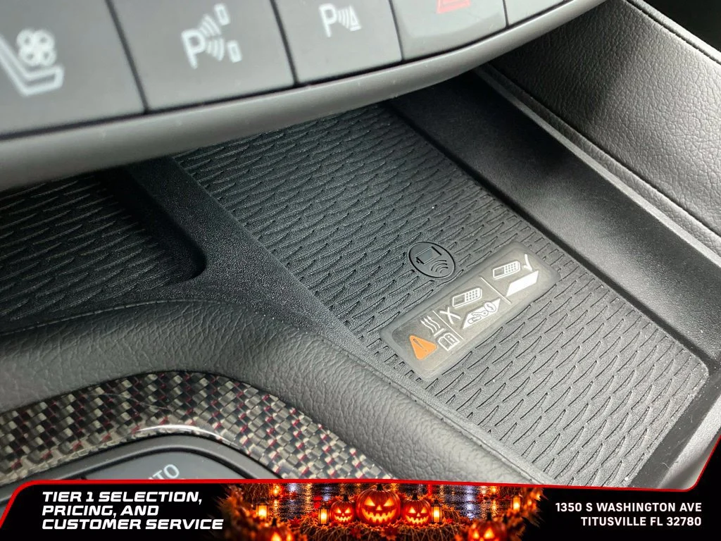 Used 2025 Coastal Blue Metallic Cadillac V-Series image 34
