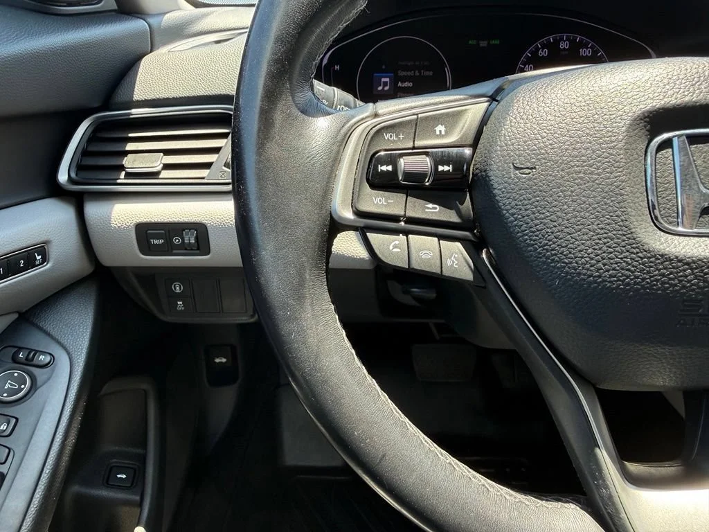 Used 2020  Honda EX-L image 29