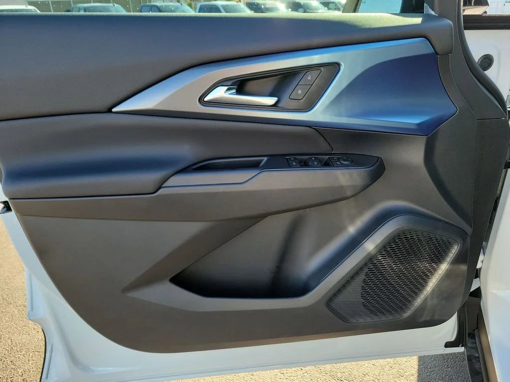 New 2026 Summit White Chevrolet LT image 13