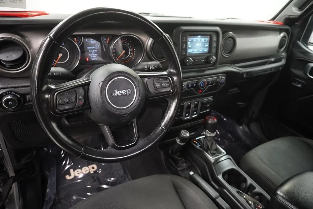 Used 2019 Gray Jeep Sport S image 24