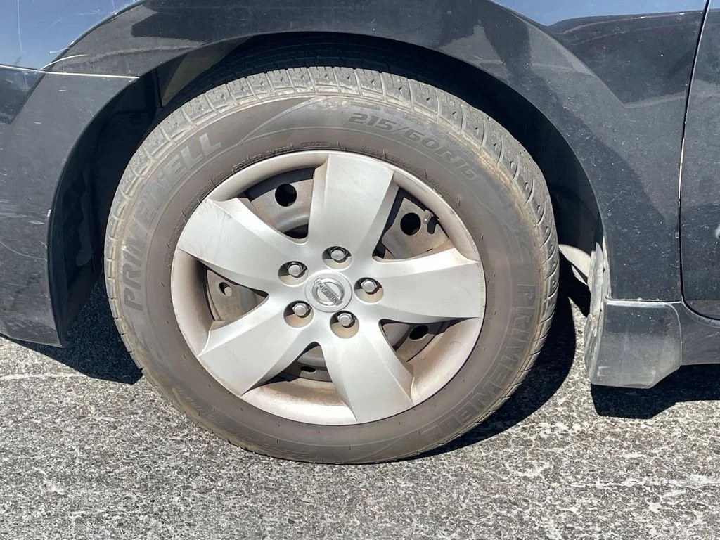 Used 2008 Black Nissan 2.5 S image 11