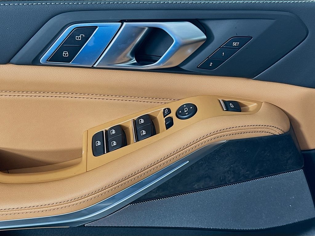 New 2026 Gray Metallic BMW xDrive40i image 20