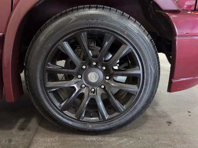 Used 2021 SPECIAL EXTERIOR COLOR Chevrolet LS image 40