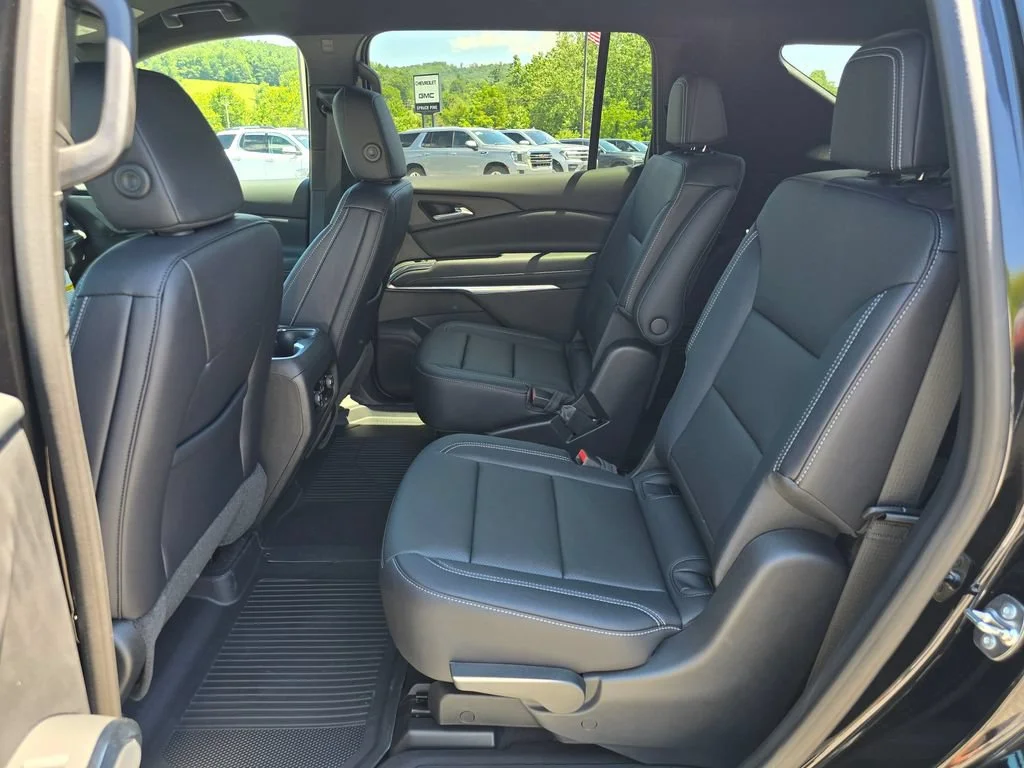2026 Chevrolet Traverse LT - Photo 12