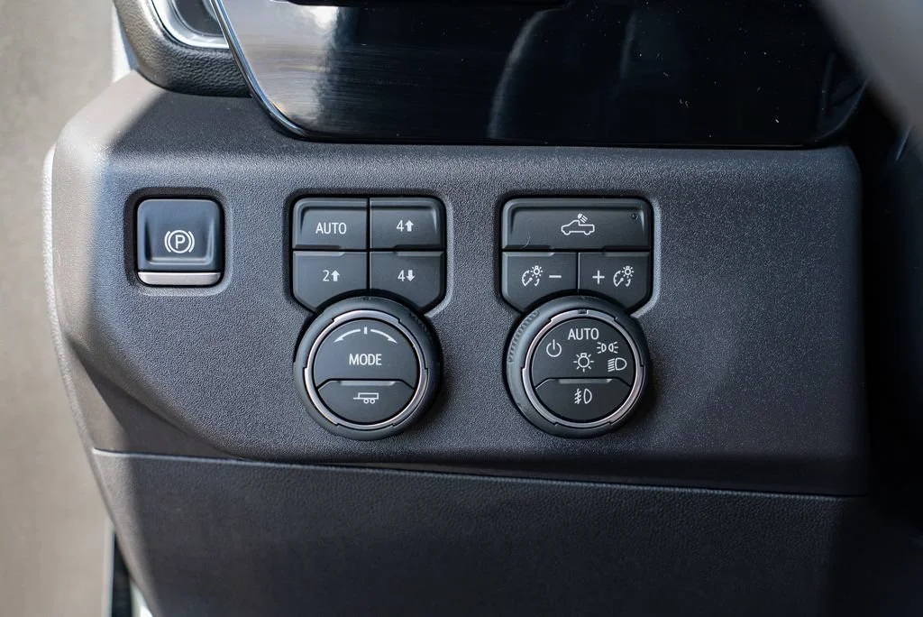 New 2026 Summit White Chevrolet LT Trail Boss image 21