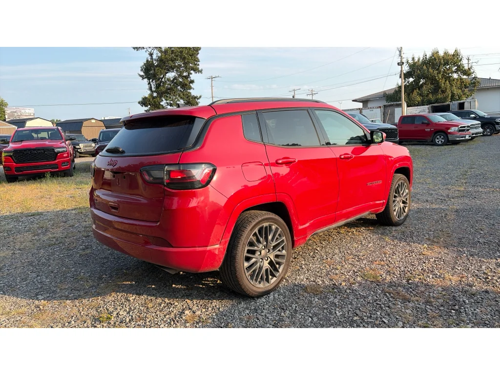 Used 2022 Redline Pearlcoat Jeep (RED) Edition image 3