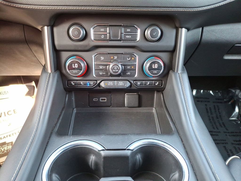 2023 Chevrolet Suburban Premier - Photo 8