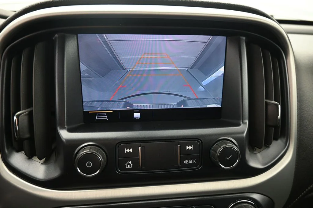 Used 2020 White GMC SLE1 image 20