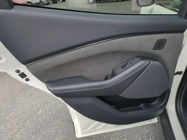 Used 2023 White Ford GT image 29
