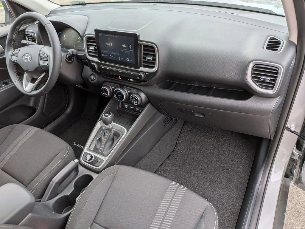 New 2026 Silver Hyundai SEL image 29