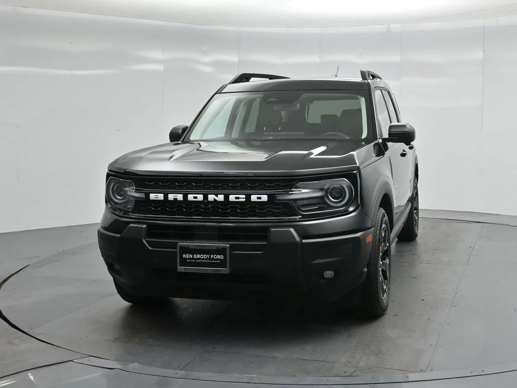 Certified Used 2025 Black Ford Outer Banks image 57