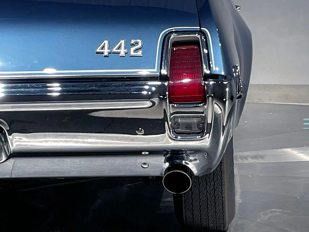 Used 1969  Oldsmobile  image 9