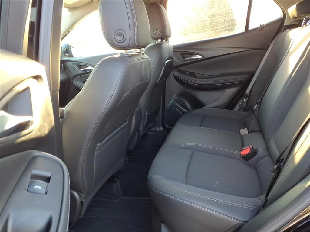 Used 2023 Ebony Buick Preferred image 5