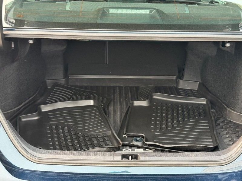 Used 2019 Aqua Toyota XSE image 9