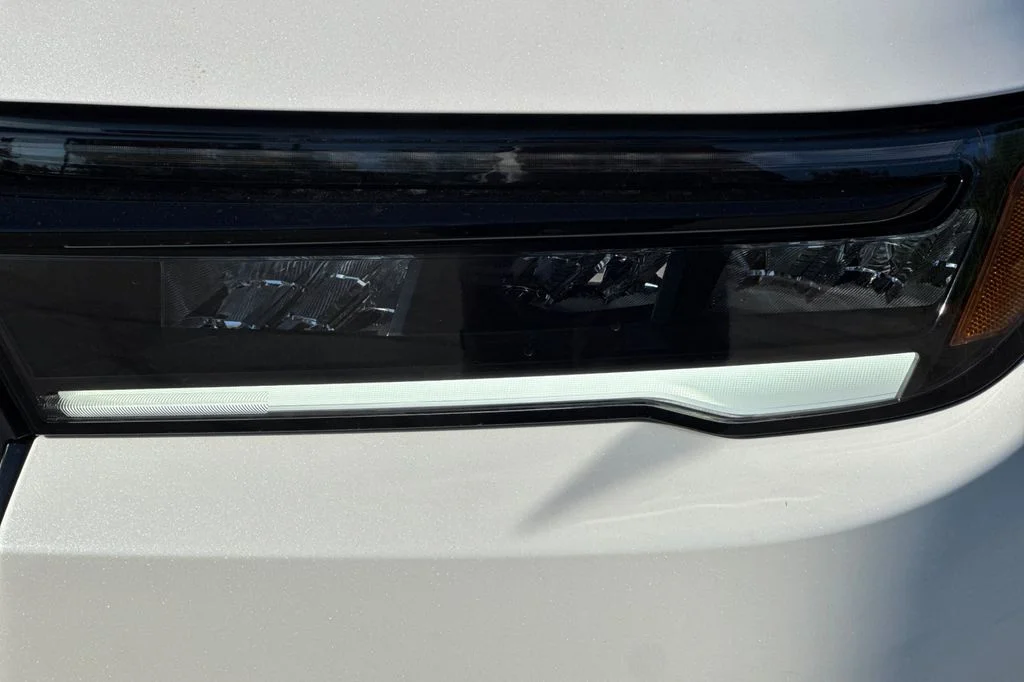 New 2026 Platinum White Pearl Honda EX-L image 33