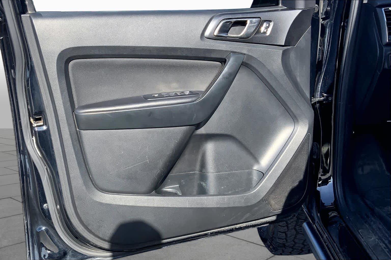 Used 2022 Shadow Black Ford XLT image 22