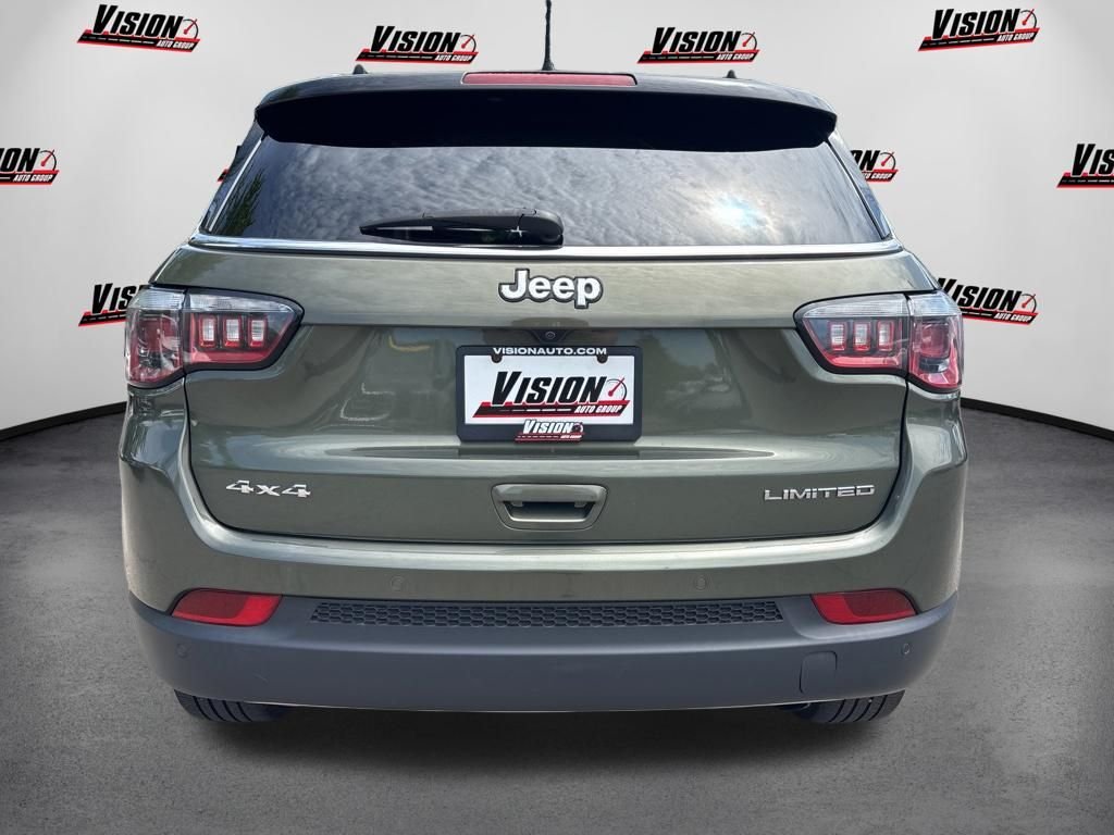 Used 2017 Green Jeep Limited image 6