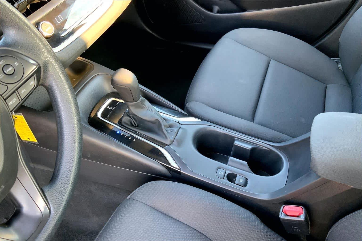 Used 2025 Underground Toyota LE image 17