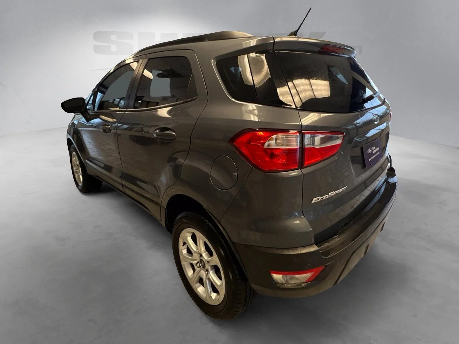Certified Used 2019 Smoke Metallic Ford SE image 13