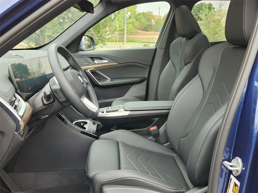 2025 BMW X1 28i - Photo 10