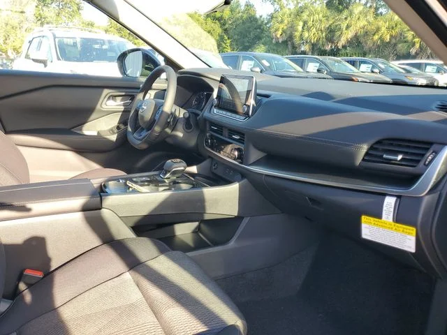 2026 Nissan Rogue SV - Photo 32