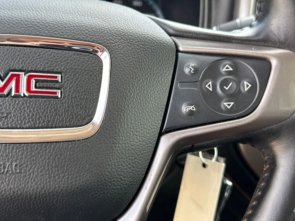 Certified Used 2022 White GMC AT4 w/Leather image 17