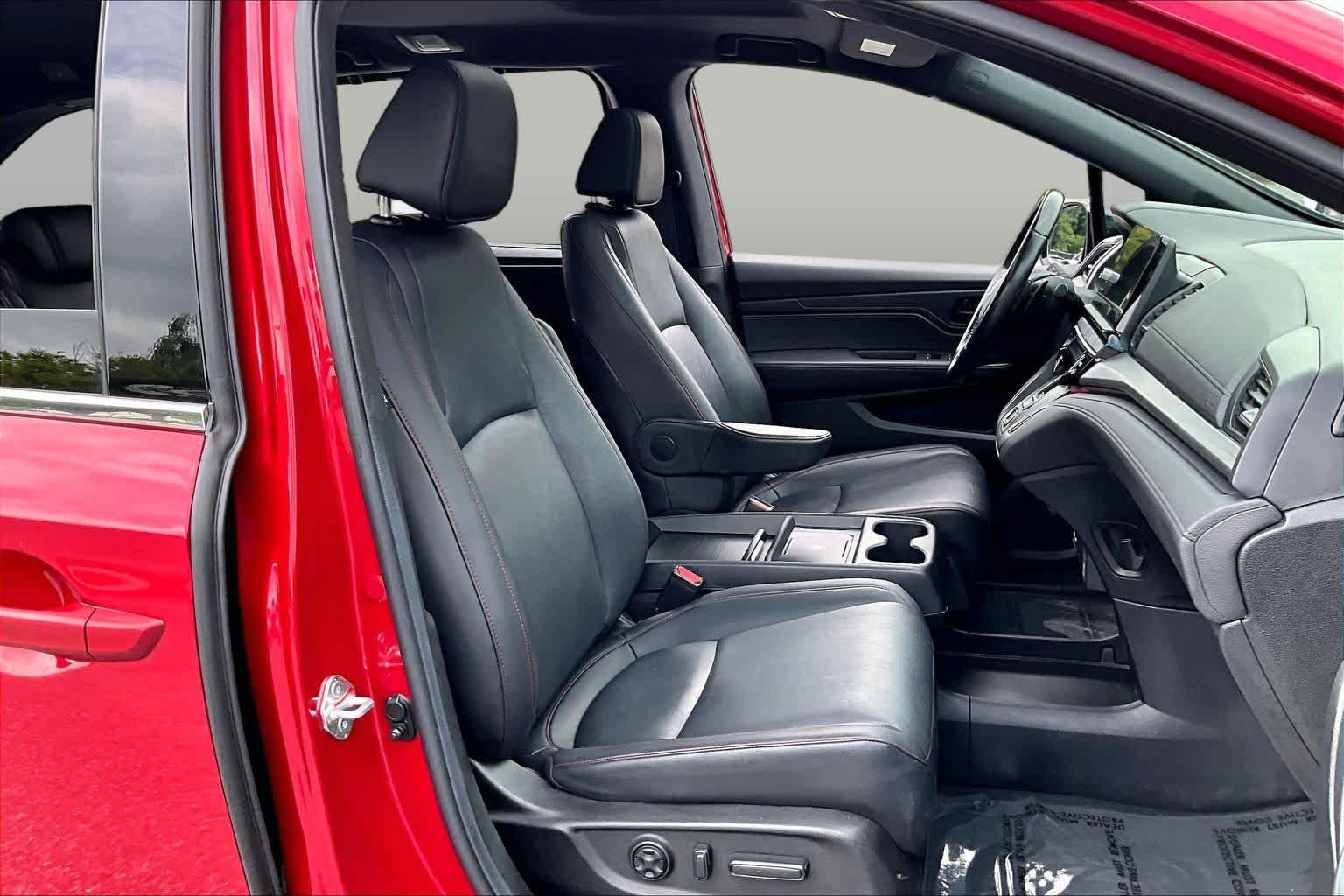 Used 2025 ruby Honda Sport-L image 9