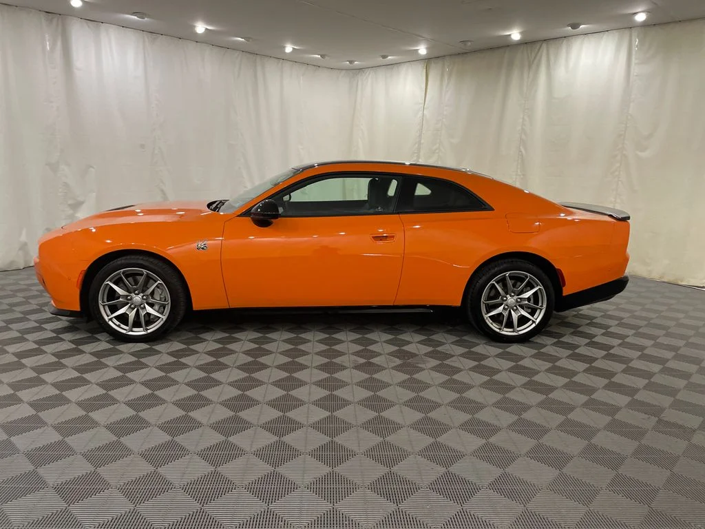 2026 Dodge Charger Scat Pack - Photo 9