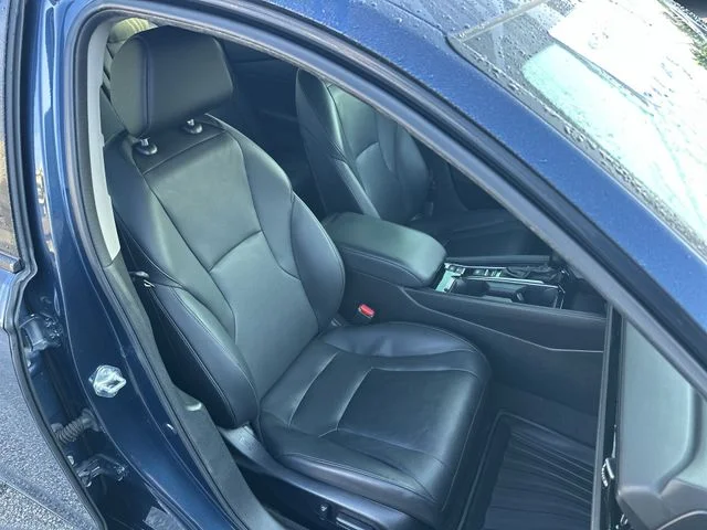 Used 2024 Blue Honda EX-L image 28