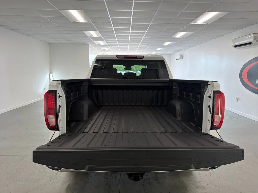 New 2026 Summit White GMC Pro image 8