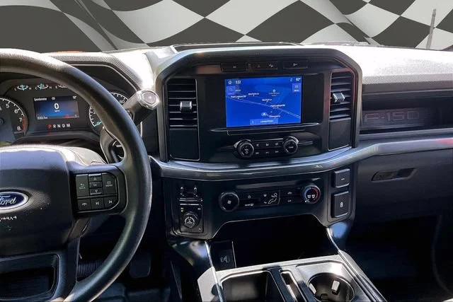 Used 2023  Ford XL image 6