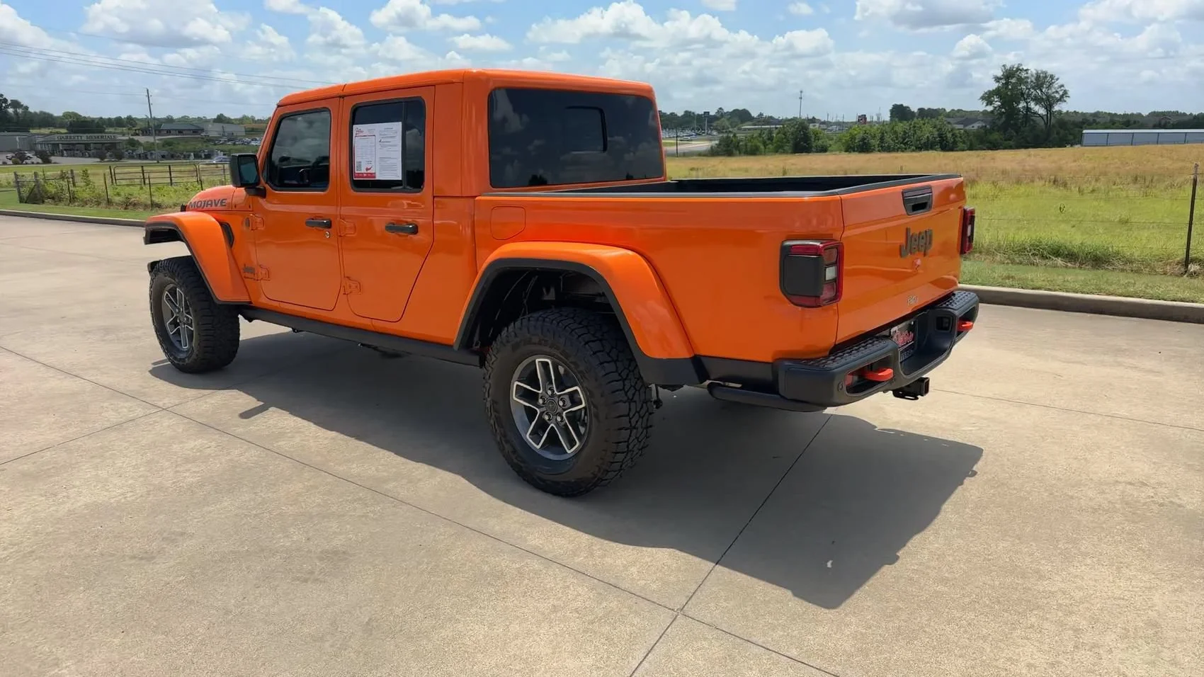 Used 2025 Joose Jeep Mojave X image 5
