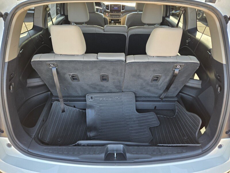 Used 2017  Honda EX-L image 14
