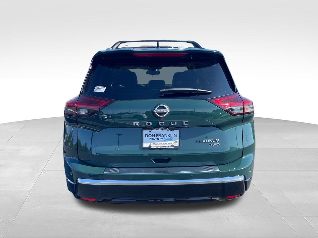 New 2026 Black Nissan Platinum image 4