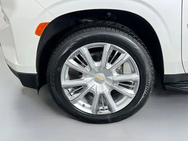 2023 Chevrolet Suburban High Country - Photo 30
