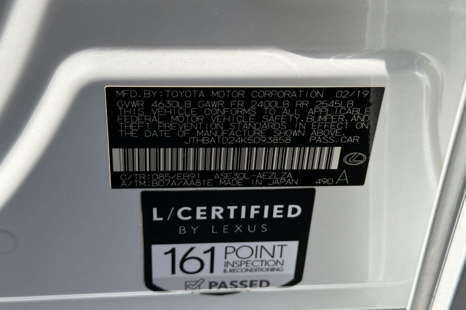 Used 2019 Eminent White Pearl Lexus  image 32
