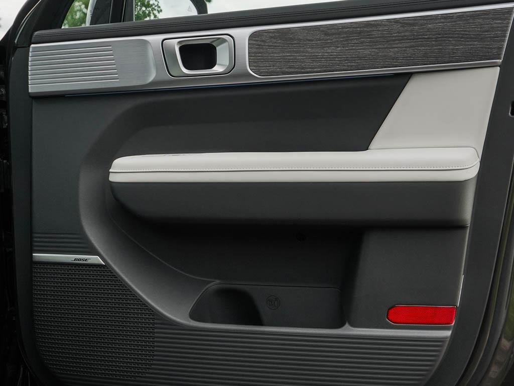 New 2026 Rockwood Green Hyundai Limited 6P AWD image 37