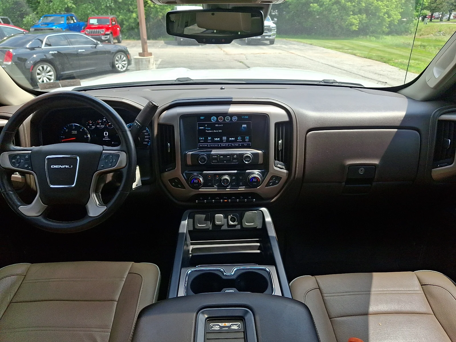 Used 2017 White GMC Denali image 16