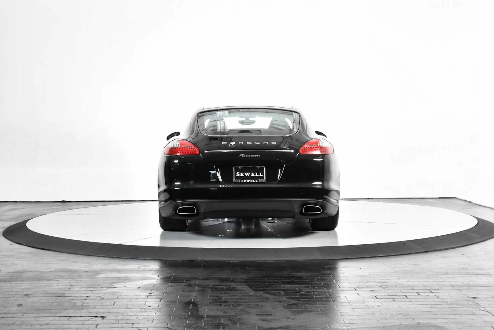 Used 2013 Black Porsche  image 5