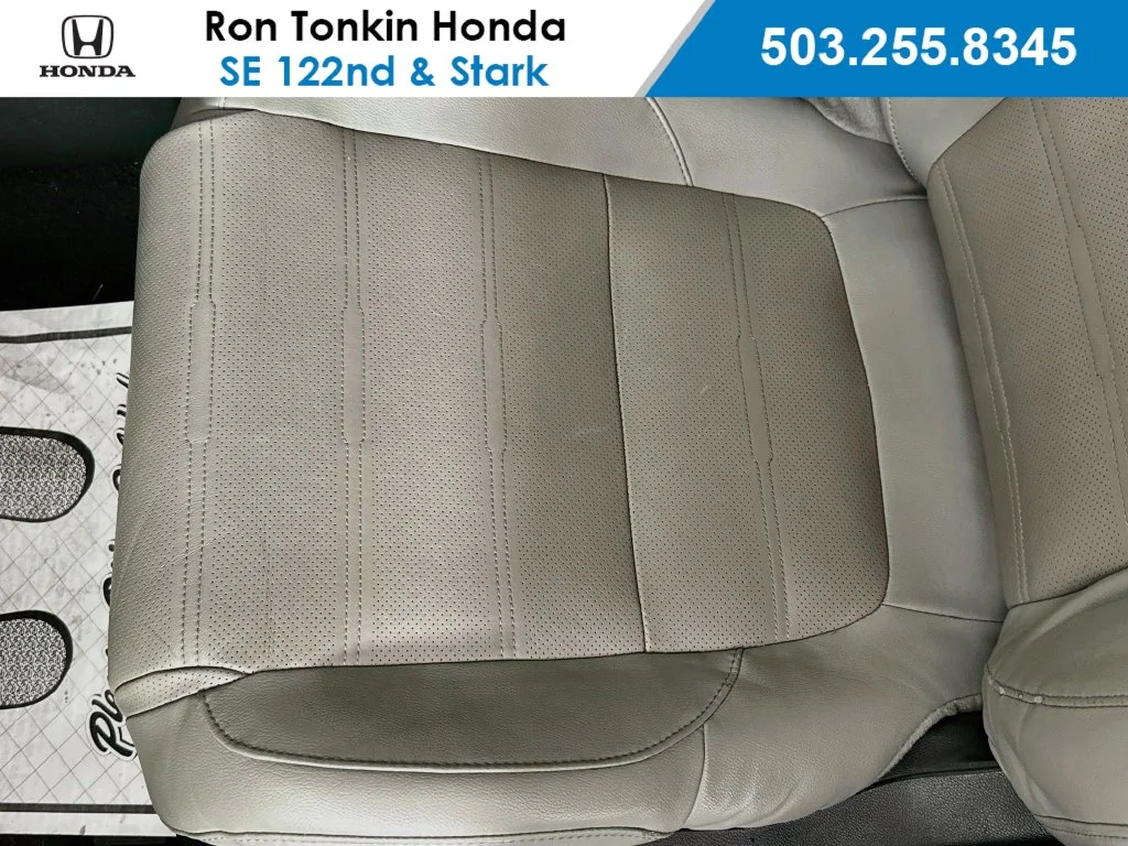 Used 2020 Crystal Black Pearl Honda Touring image 21