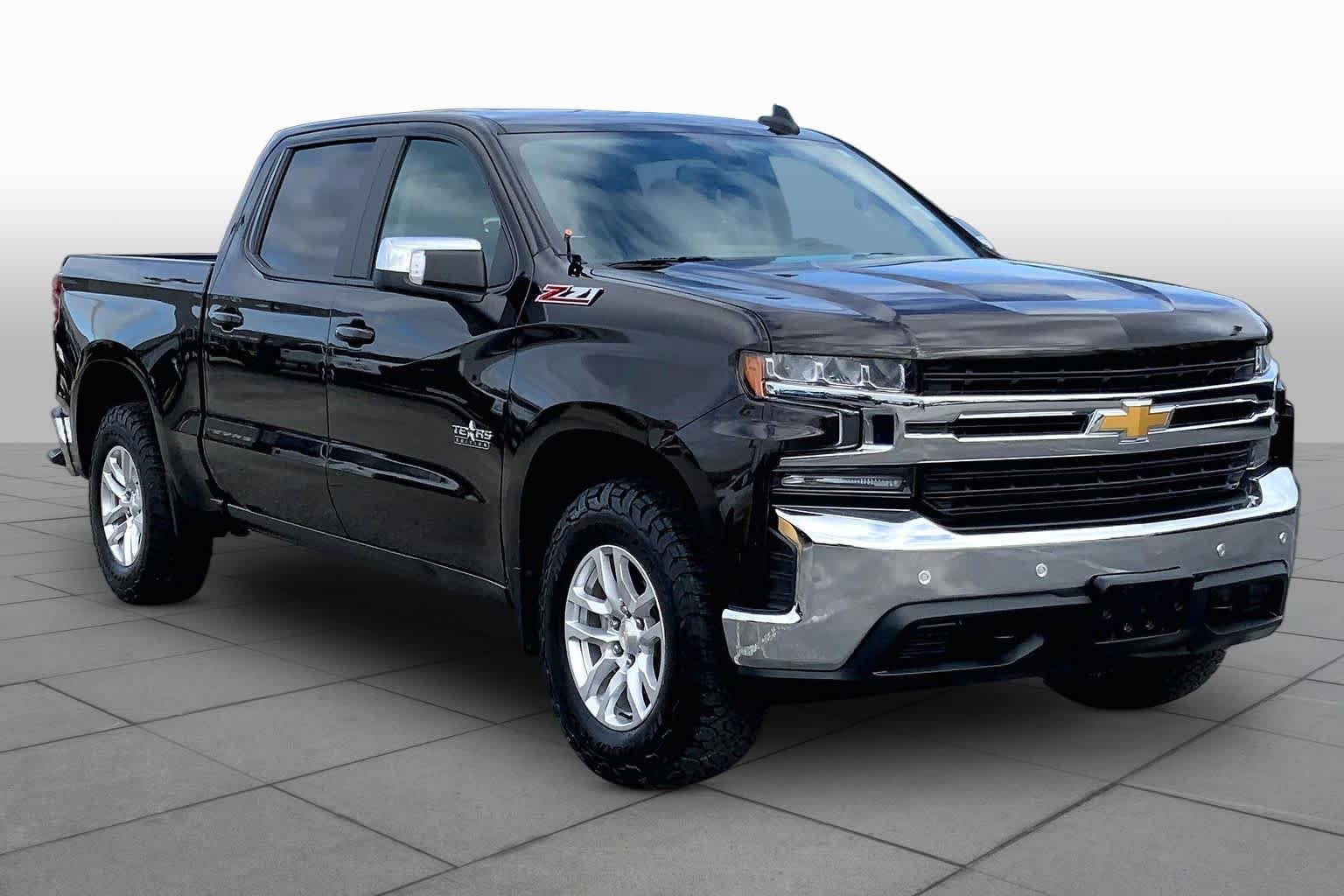 Used 2019 Havana Brown Metallic Chevrolet LT image 3