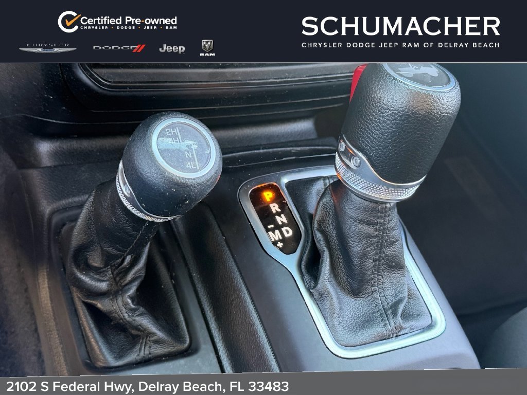 Used 2023 Gray Jeep Sport S image 25