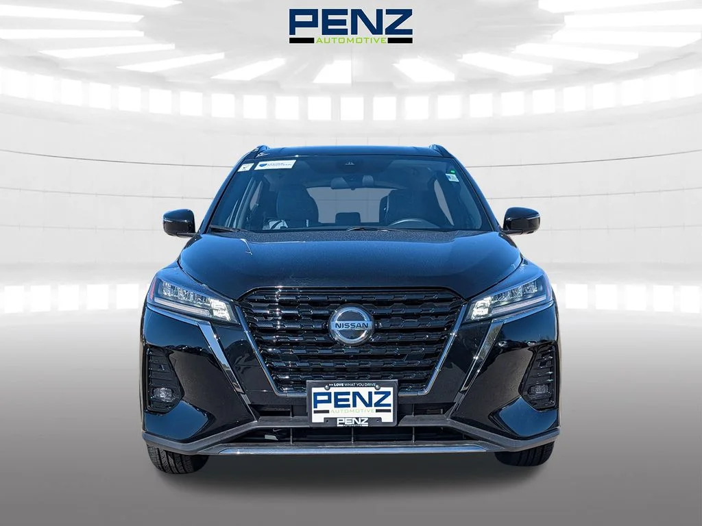 Used 2021 Nissan Kicks SR with VIN 3N1CP5DV0ML521923 for sale in Rochester, Minnesota