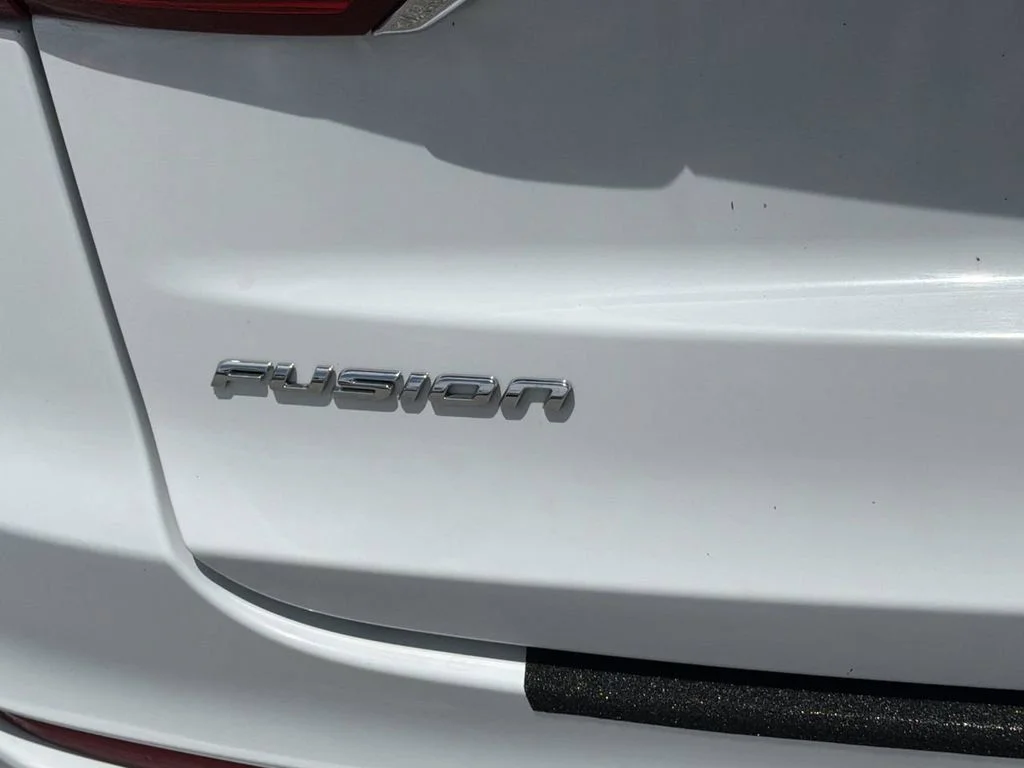 Used 2020 White Ford S image 10